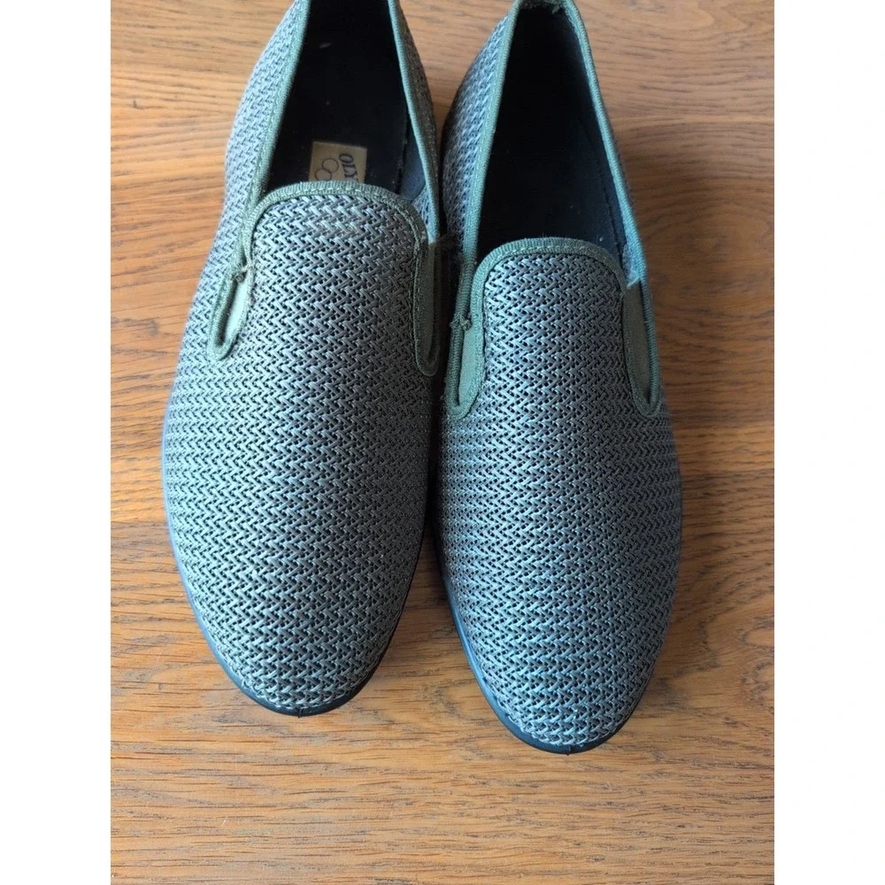 Olympian Green AiryOpen Weave Cool Summer Slip On Shoes Men's‎ Size 8 EUC